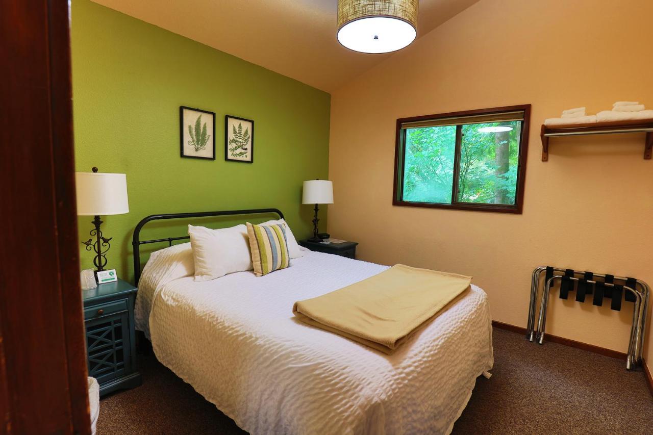 Silver Falls Lodge & Conference Center Sublimity Extérieur photo